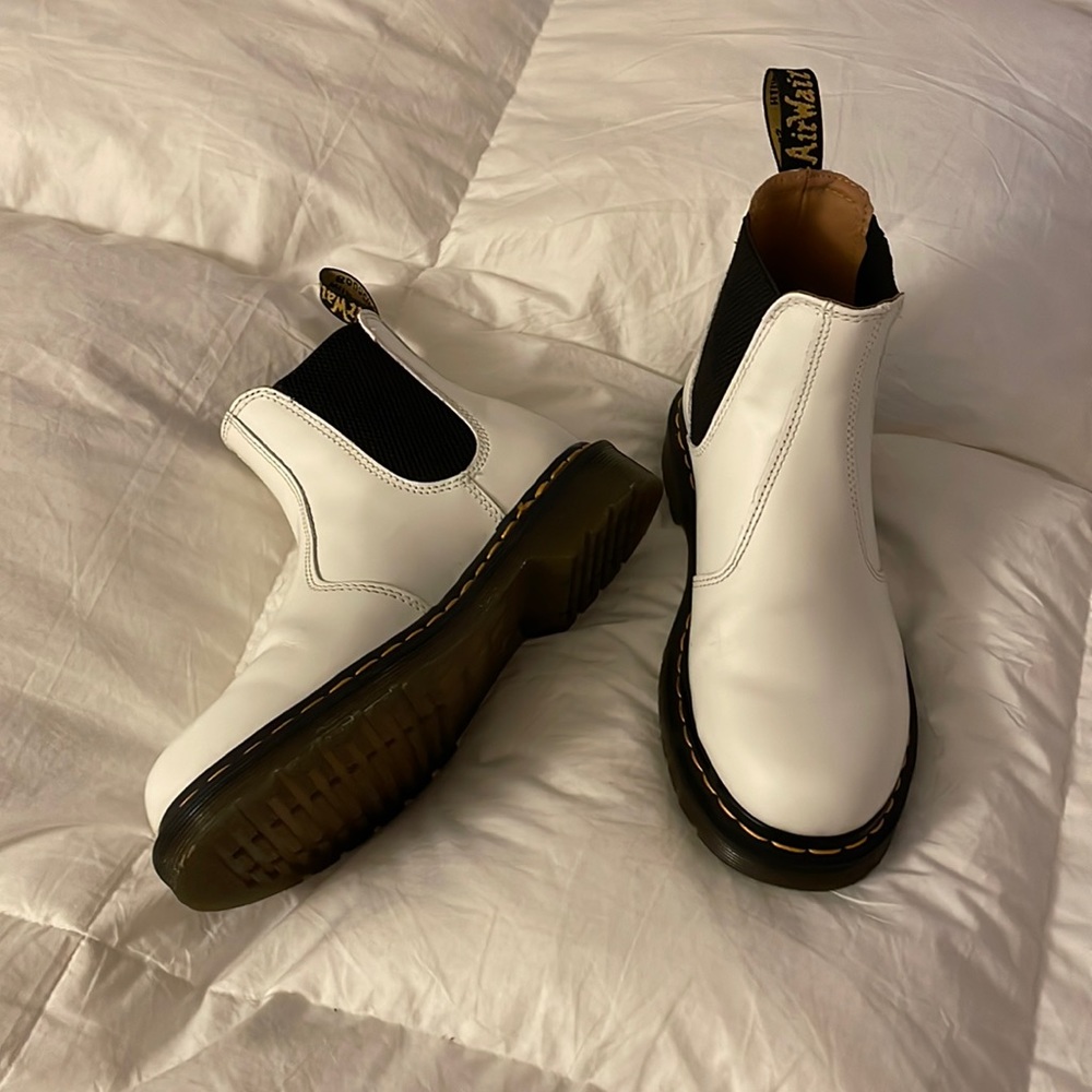 White Chelsea doc martens
